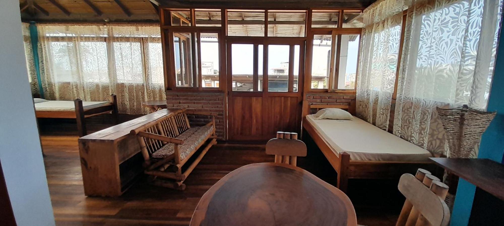 Hotel Boutique Hurvinek Montañita エクステリア 写真