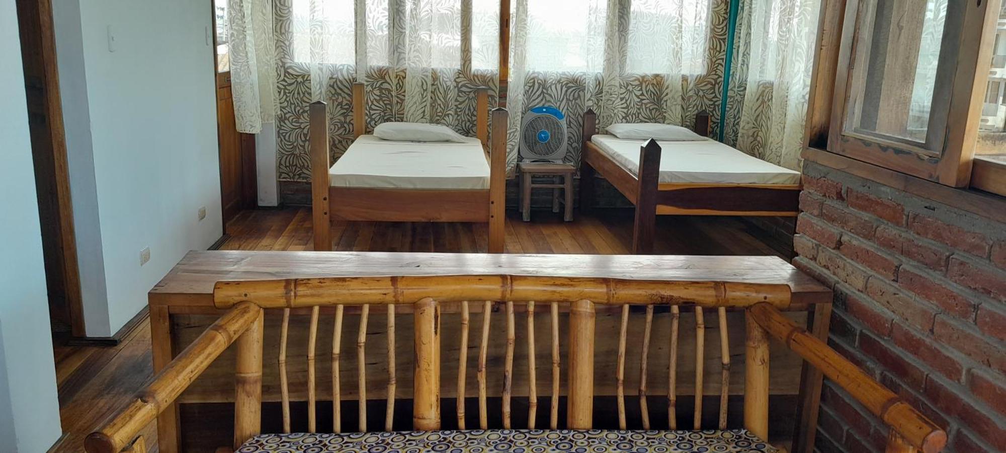 Hotel Boutique Hurvinek Montañita エクステリア 写真